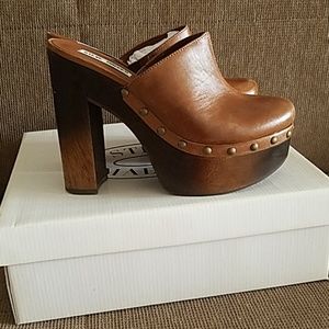 Steve Madden Clogs